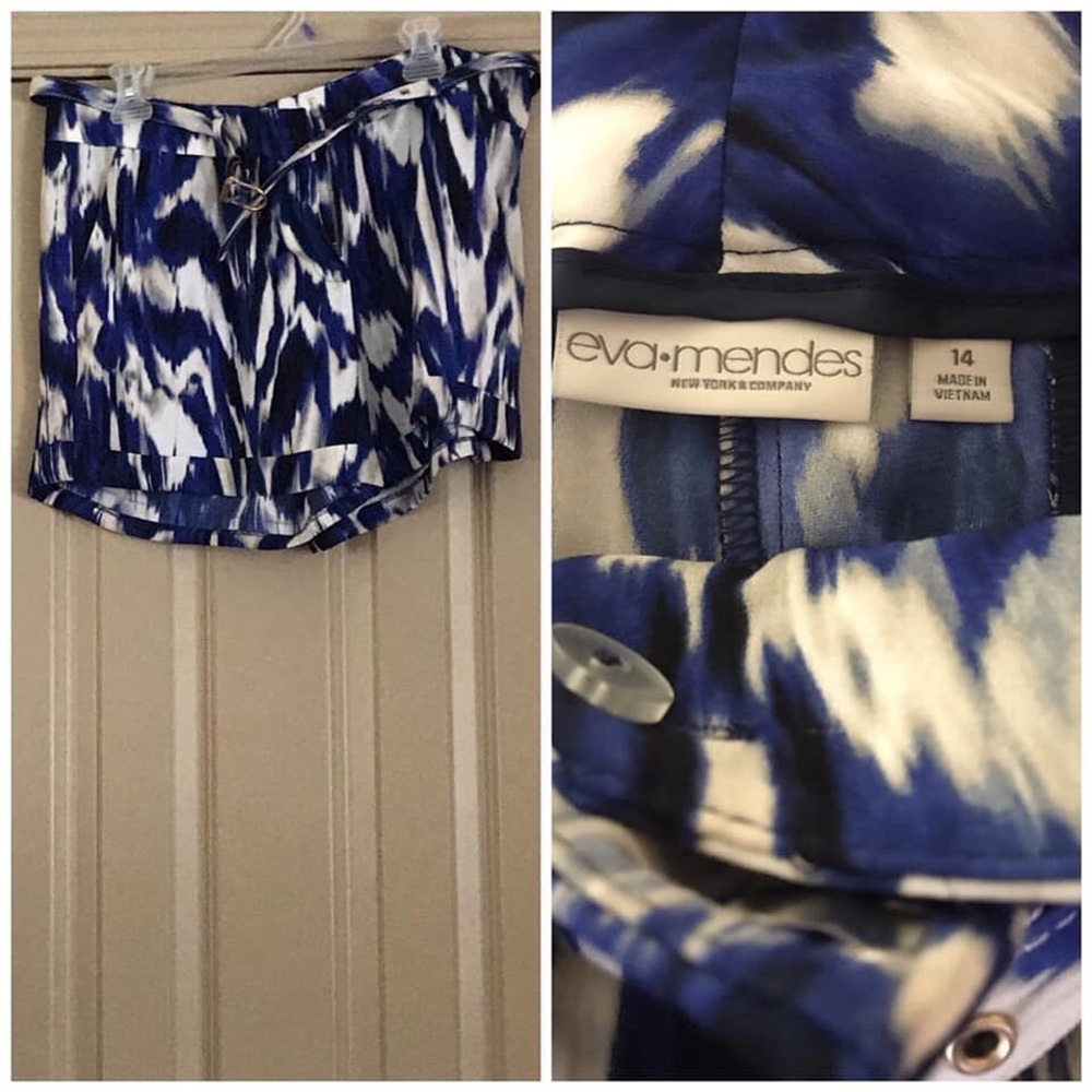NY&Co Eva Mendes Shorts with Belt Size 14